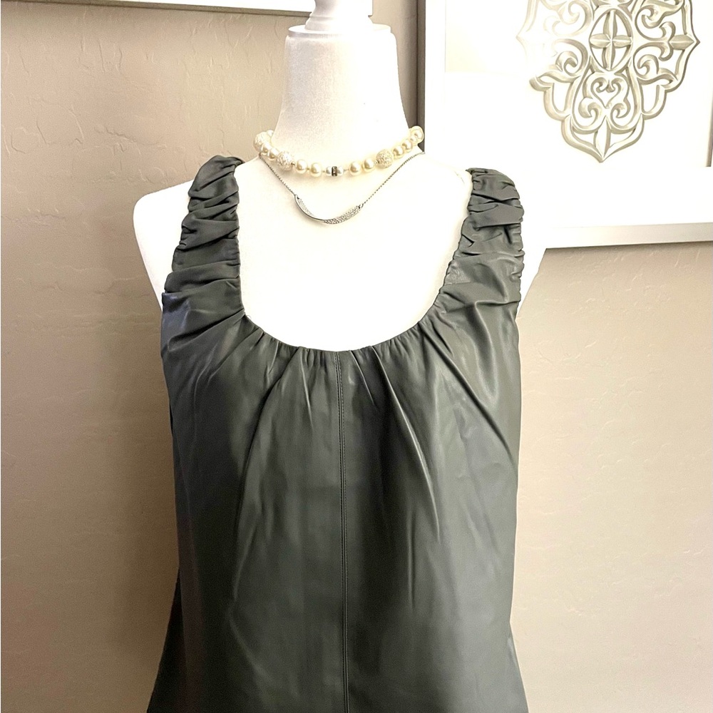 Dolce Cabo grey Sleeveless Top - Picture 4 of 10